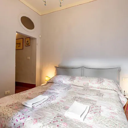 Appartement Santa Croce Dante's View With Terrace By Halldis