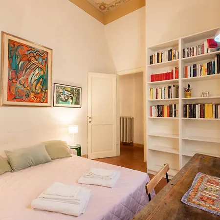 Apartment Santa Croce Dante's View With Terrace By Halldis *
