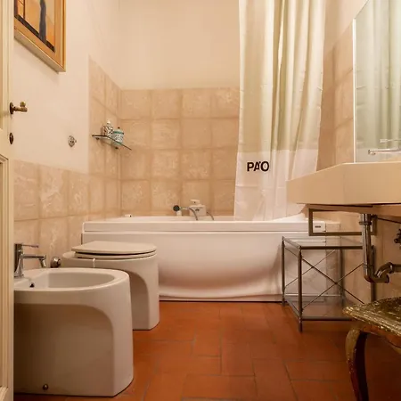 Apartment Santa Croce Dante's View With Terrace By Halldis